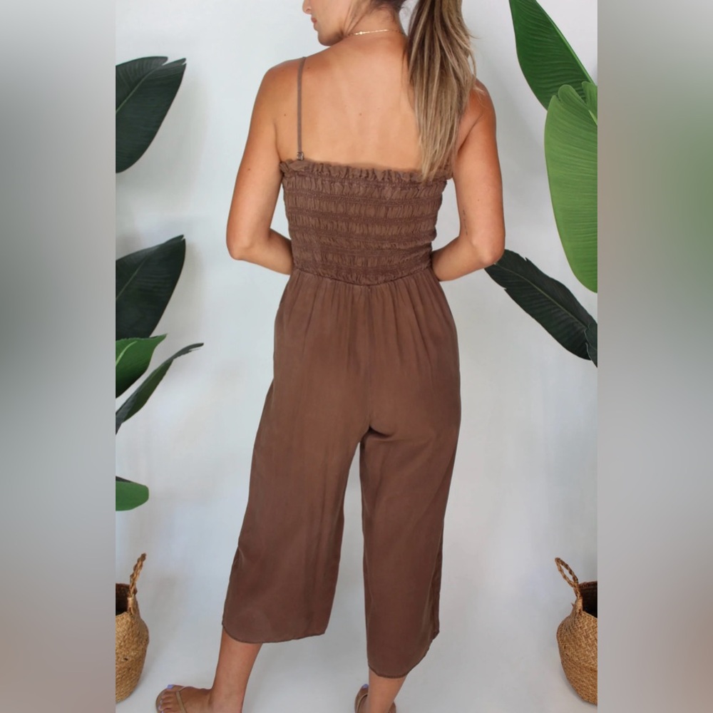 NEW BELLA DAHL wide leg smocked ruffle jumpsuit in botanical brown